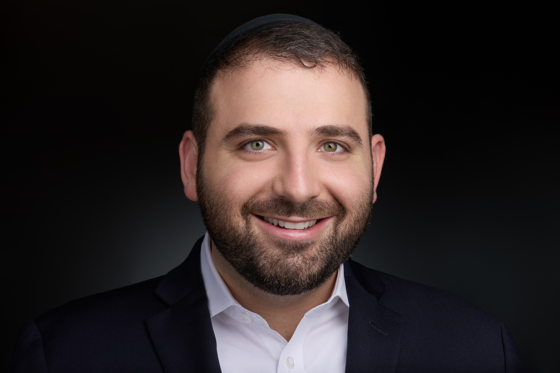 Rabbi Spitz, also known as Leo Spitz — Daf Yomi maggid shiur and lecturer based in Monsey, NY